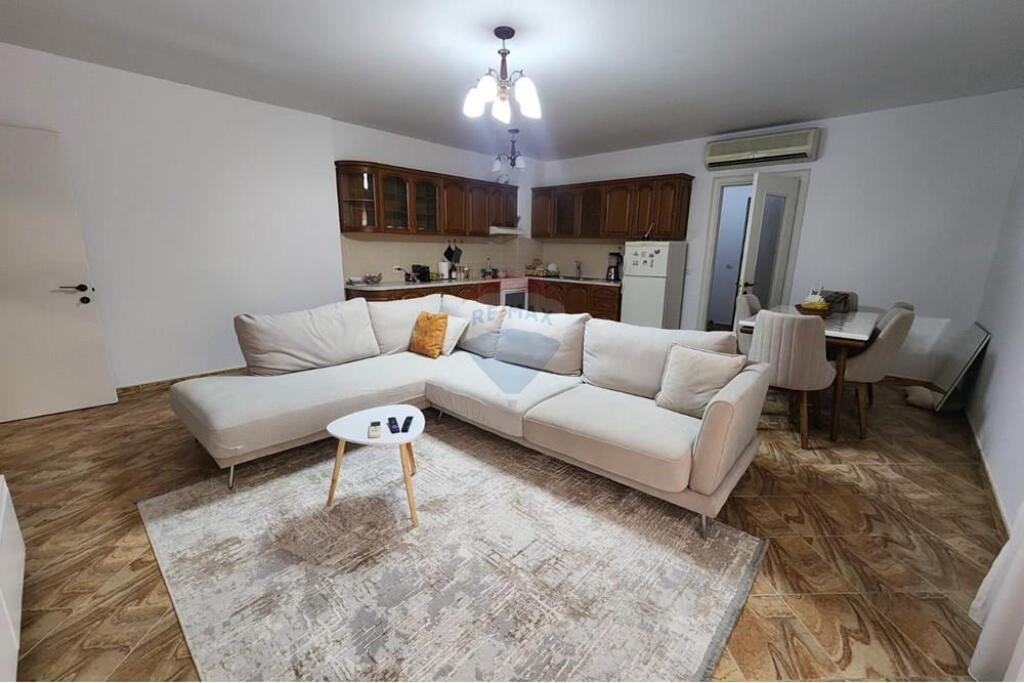 Apartament - Për Qira - Zogu I Zi, Tiranë
