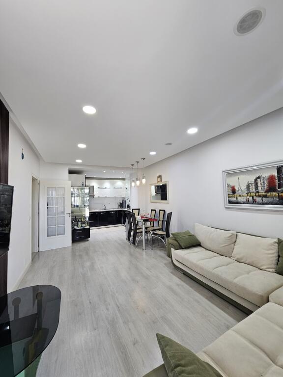 Apartamenti 1+1 per qera casa italia