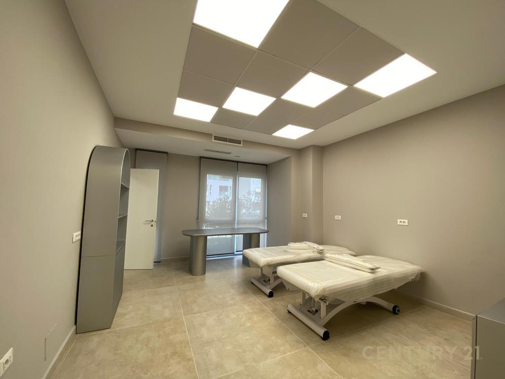 AT KIKA 2 WE RENT CLINIC SPACE
