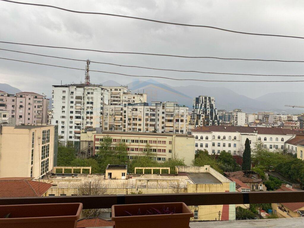 Apartament 2+1, Stacioni i Trenit me qera, Tirane.