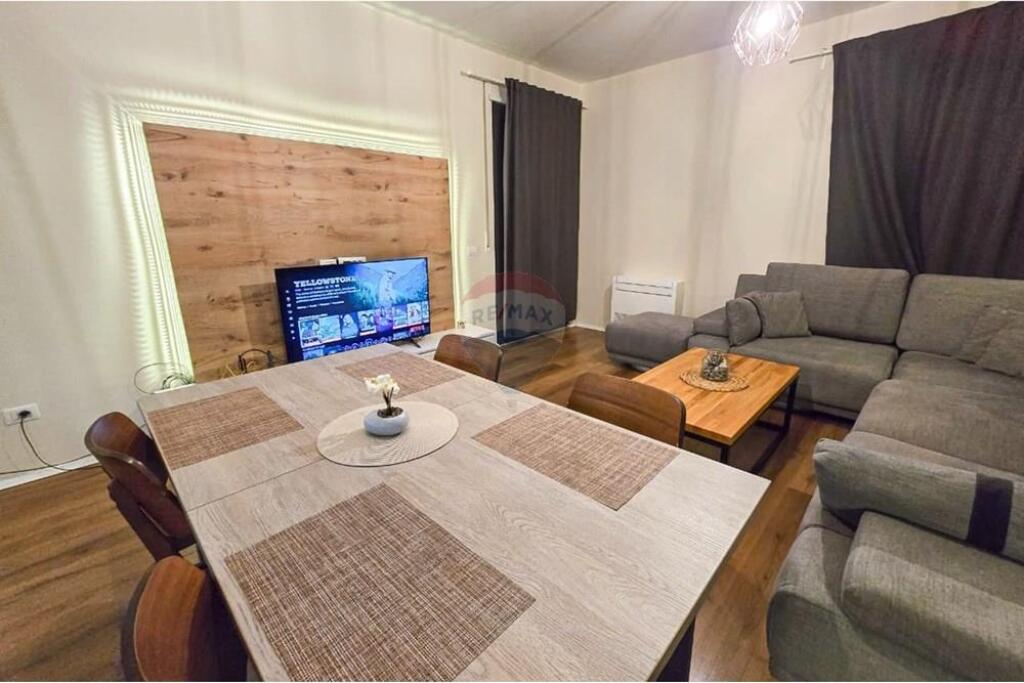 Apartament 2+1+2 me verande – Pazari i Ri !
