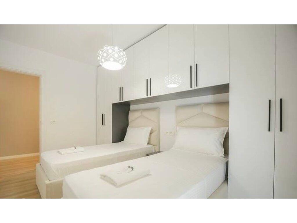 Jepet me Qira Apartament 2+1 te sheshi Wilson!