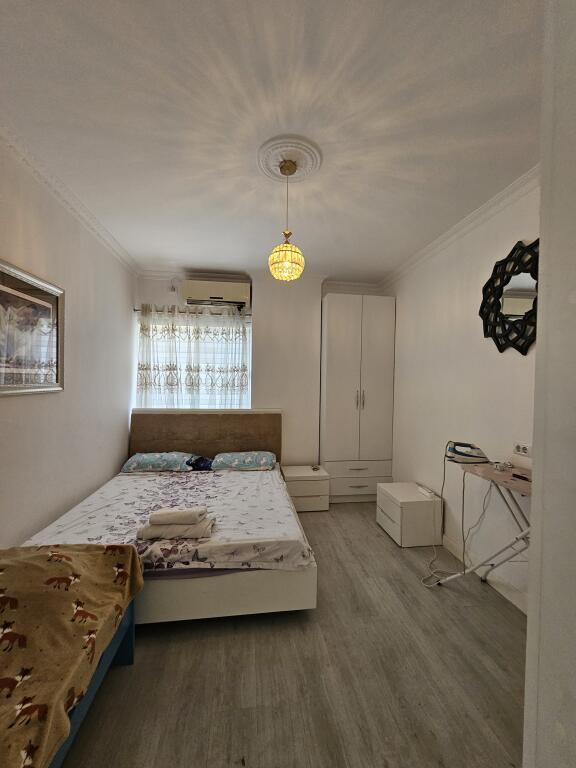 JEPET 2+1 ME QERA CASA ITALIA!