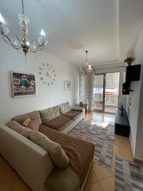 Apartament me qera ne zonen e Freskut