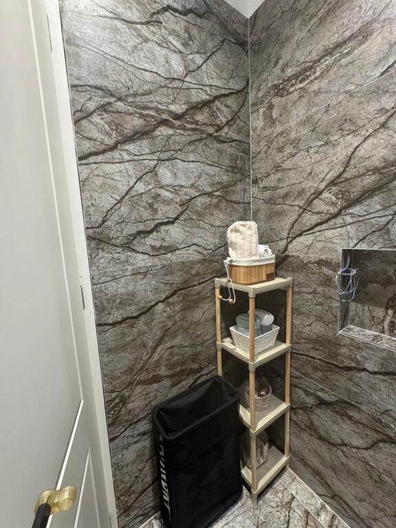 ✨  Jepet Me Qira Afatgjatë  Apartament 1+1, 90m²