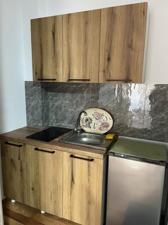 Selvia, monolocale in affitto 46.000 lek