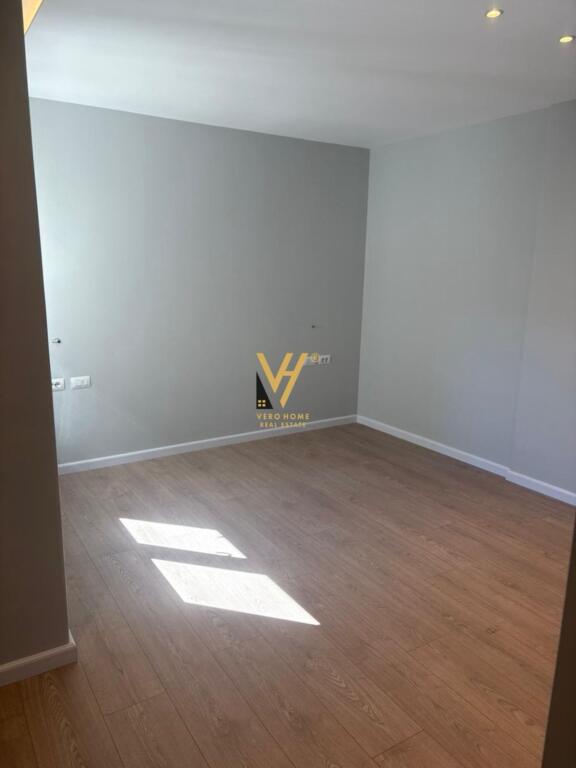 OFFICE 120 M2 FOR RENT AT KIKA 2, PARIS COMMUNE 130,000 LEKE