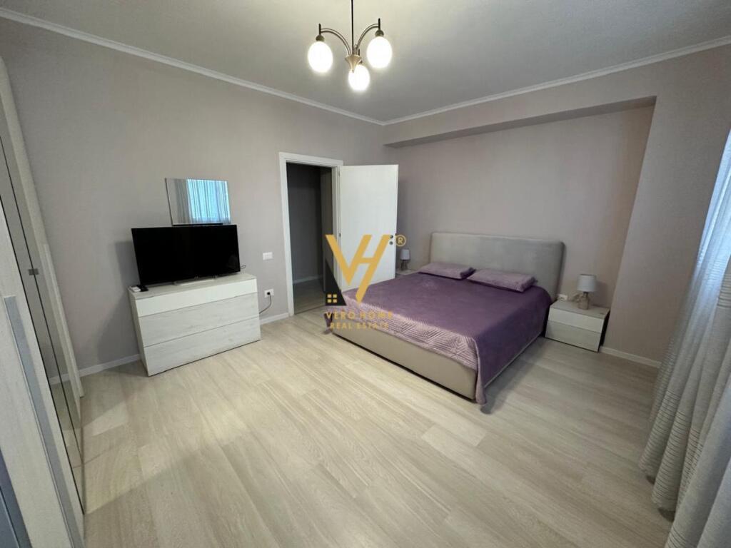 JEPET APARTAMENT 3+1+2+BLK ME QERA TE ISH EKSPOZITA 1.300 EURO