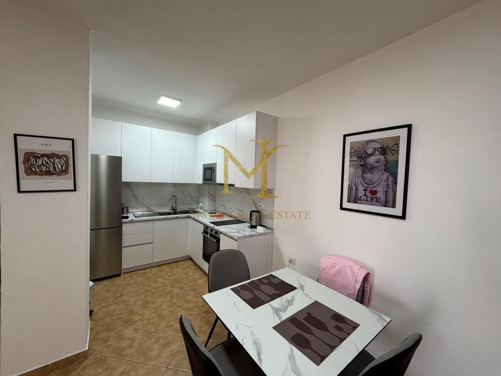 APARTAMENT 1+1. PPRANE GEGA OIL PLAZH DURRES