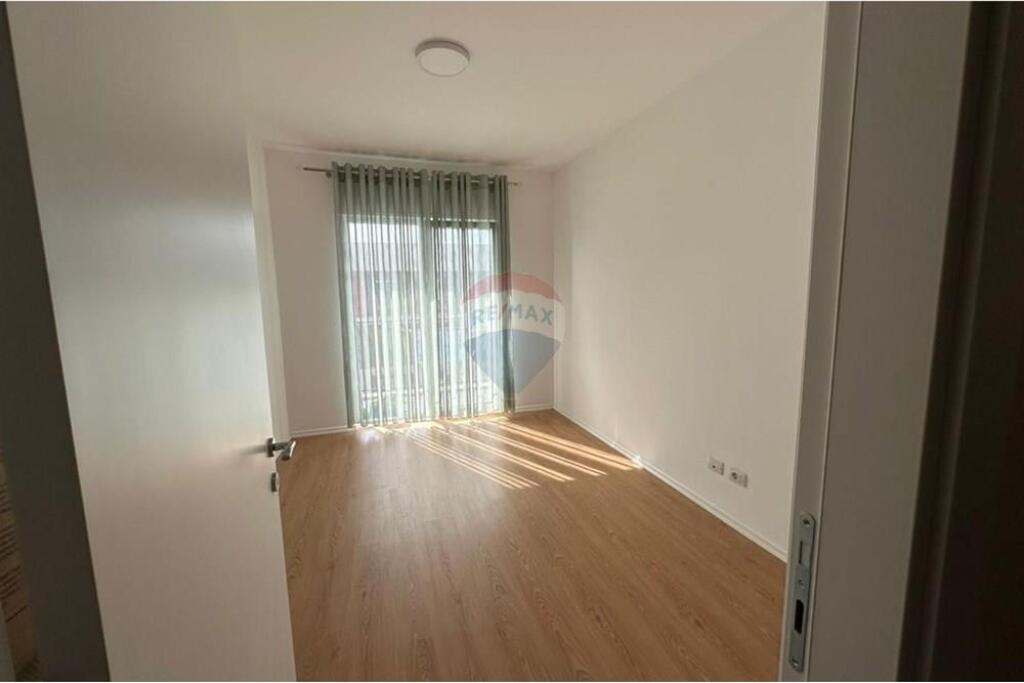 Shitet Apartament 2+1 UNIVERS CITY