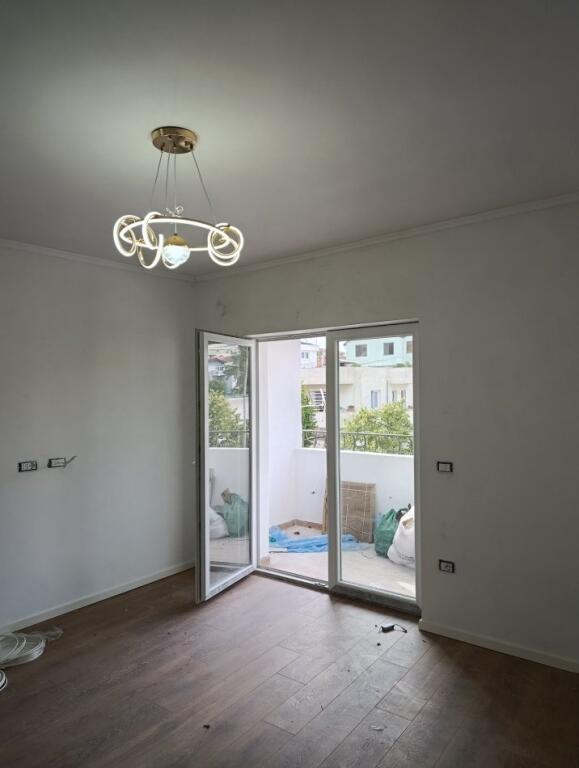VENDESI APPARTAMENTO 1+1 IRFAN TOMINI 118.000 EURO