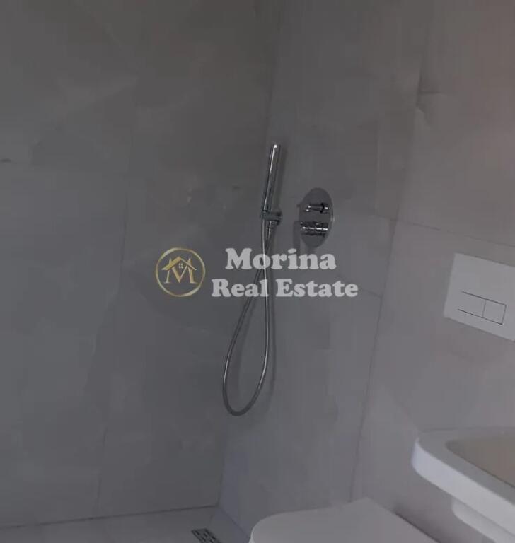 Affitto, Locale Commerciale, presso il Complesso Mangalemi, 250 euro/mese.