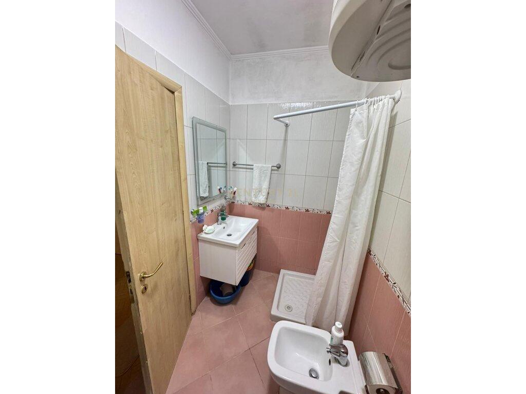 Apartament 2+1 Me Qira në Astir, Tiranë - 450€ | 90 m²