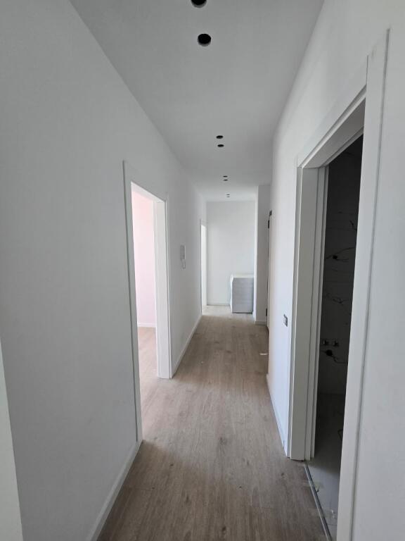 Apartament 2+1 ne shitje Kompleksi Univers City Tirane