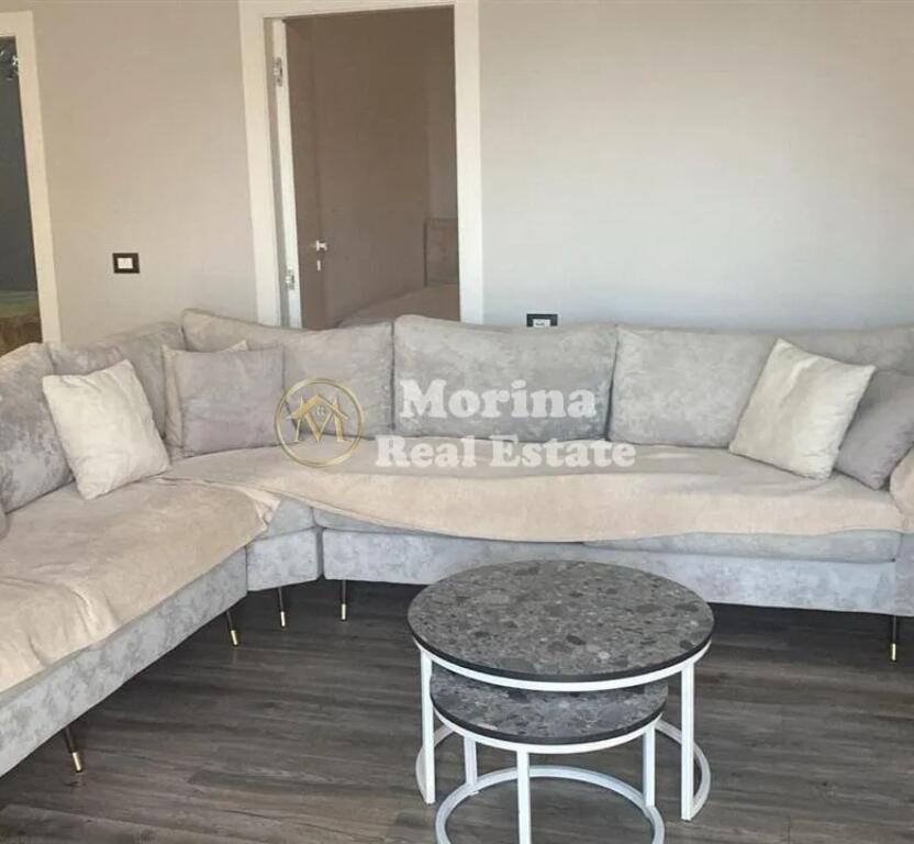Qera, Hyrje Private 2+1, Porcelan , 800 Euro/Muaj.