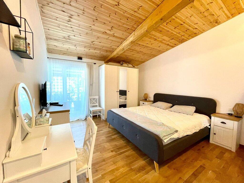 Qera, Apartament 2+1+2+Post Parkimi, Liqeni i Artificial, Tirane.
