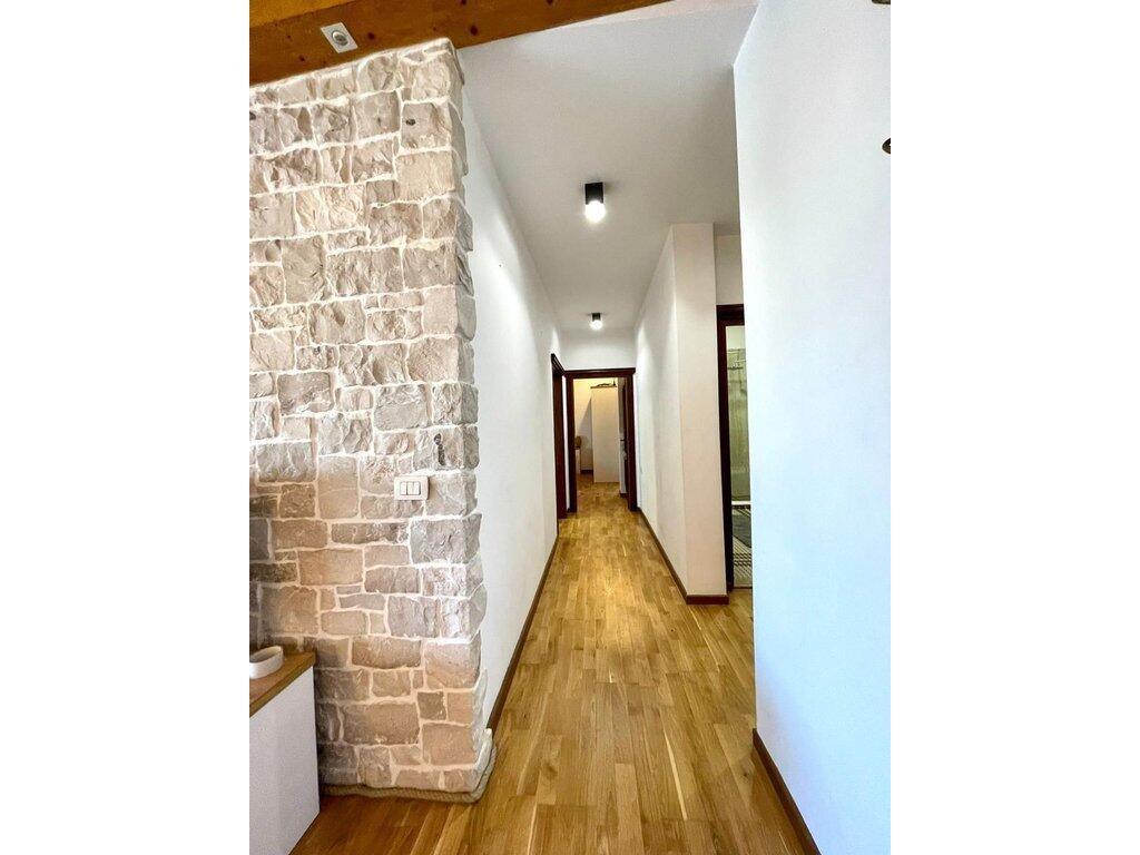 Qera, Apartament 2+1+2+Post Parkimi, Liqeni i Artificial, Tirane.