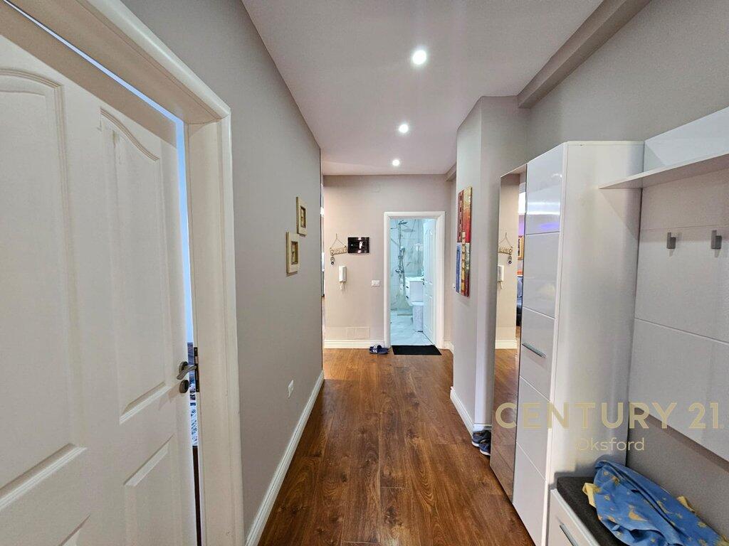 SHESIM APARTAMENT 2+1 PLUS VERANDE NE YZBERISHT! 185,000 €