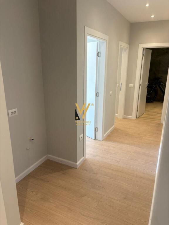 OFFICE 120 M2 FOR RENT AT KIKA 2, PARIS COMMUNE 130,000 LEKE
