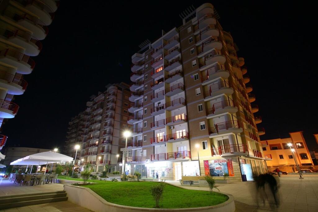 SHITET DYQAN 33 M2 DON BOSKO 110.000 EURO