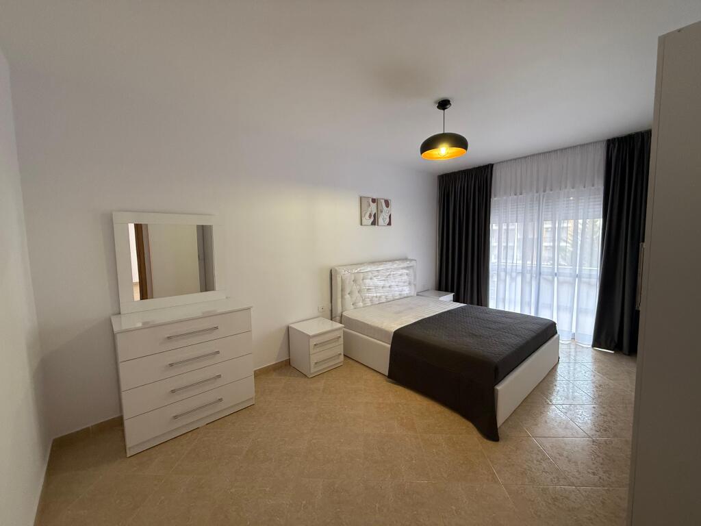 APARTAMENT 2+1+2 TUALETE PLAZH KOMPLEKS EKA AGFATEGJATE