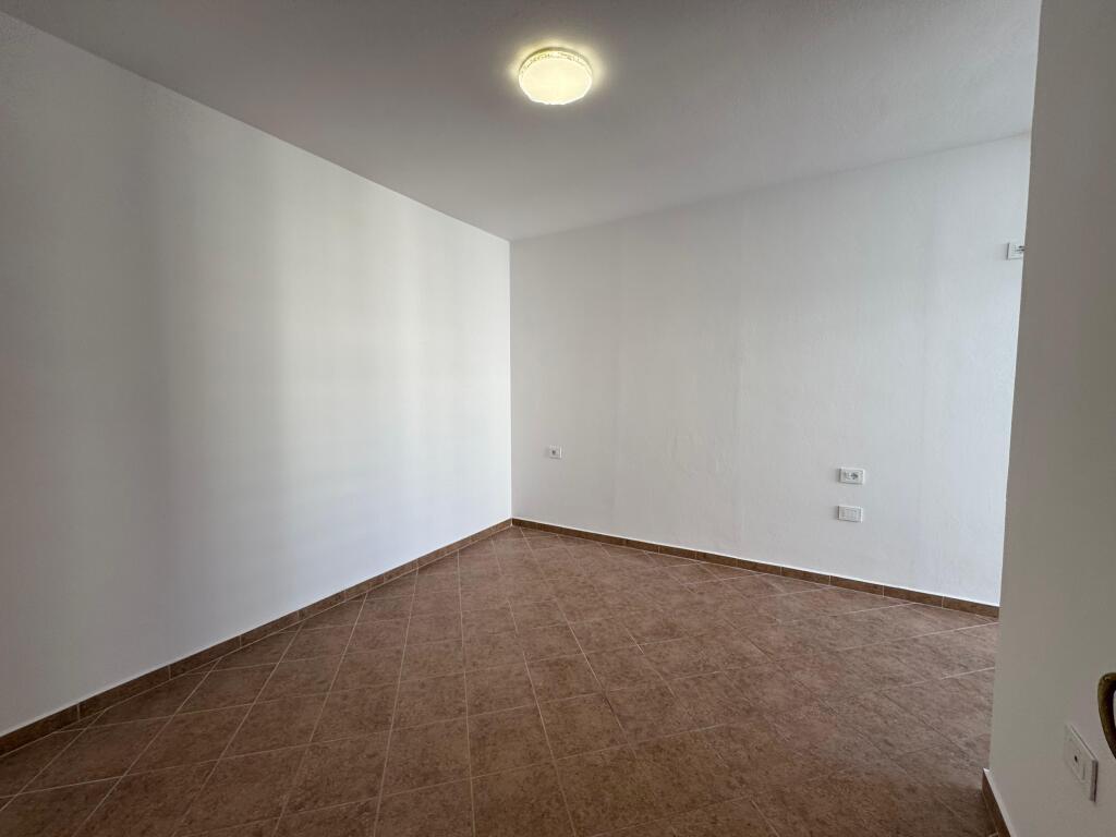 Apartament me qera 2+1+2 Astir