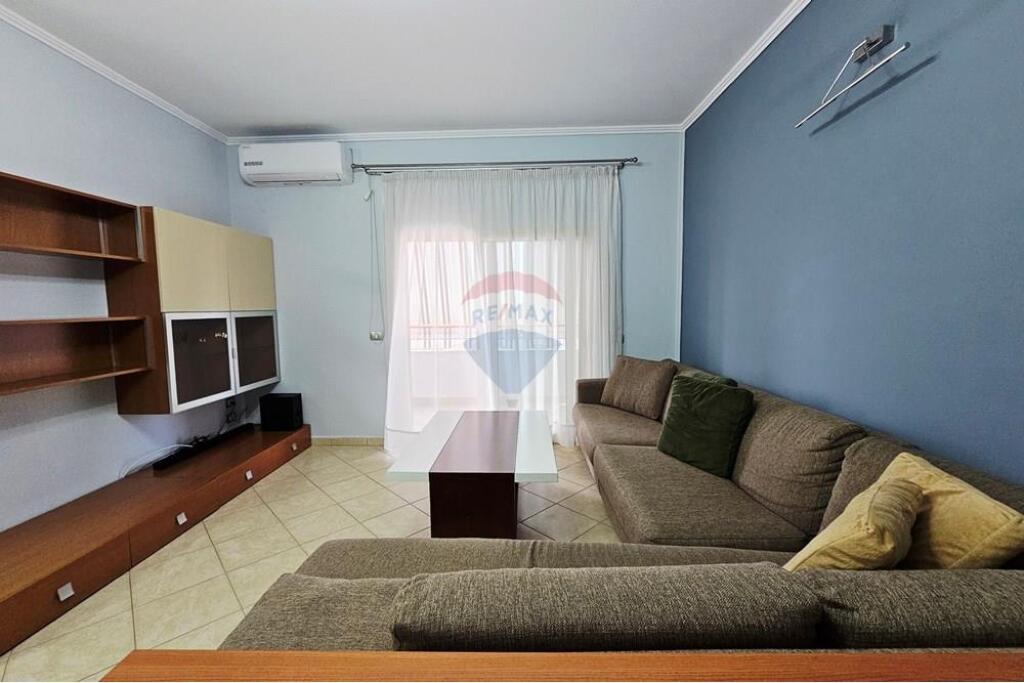 Apartment 2+1 for rent at Mine Peza !
