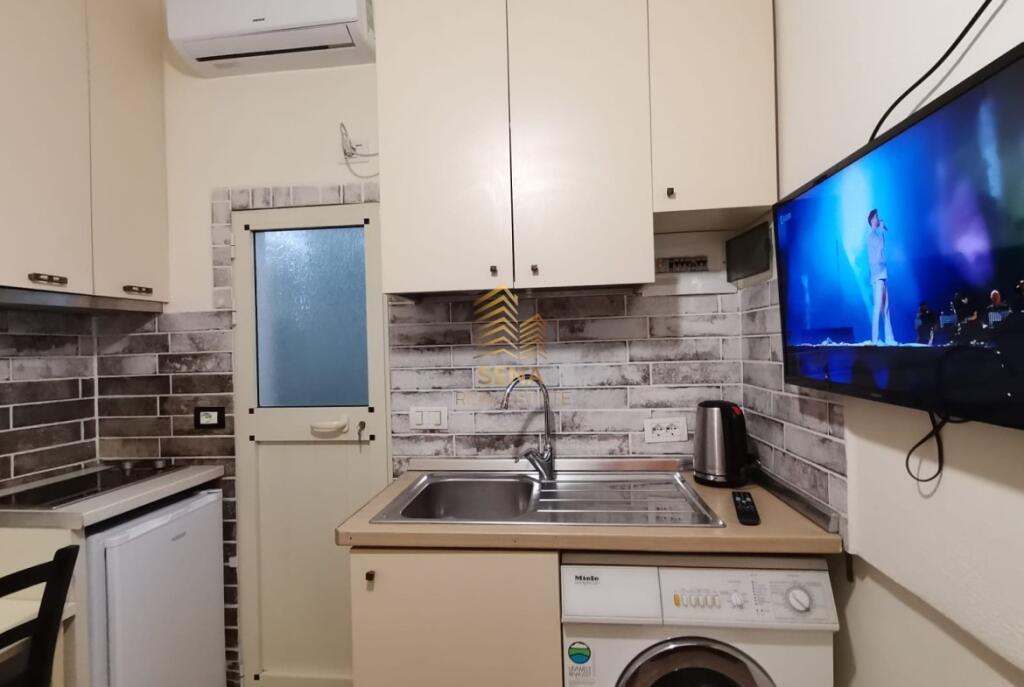 Affitto, Monolocale, 5 Maji, 350 Euro/mese