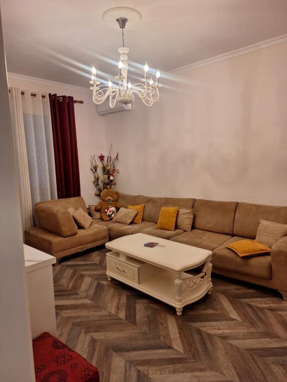 APARTAMENT ME QERA - CONCORD CENTER, 5 MAJ
