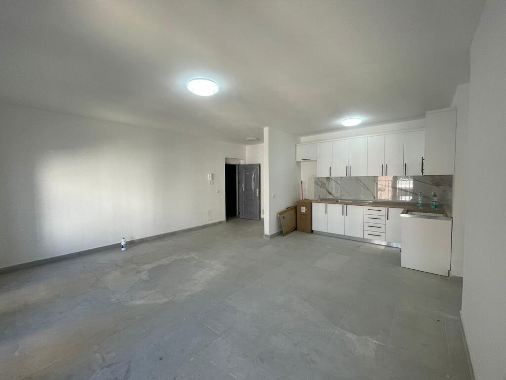 Appartamento in Affitto 3+1 a 5 Maji ( ID B230173) Tirane​