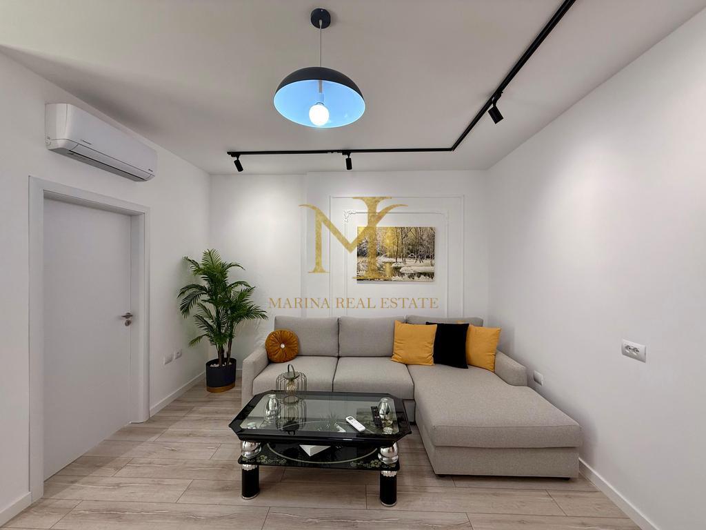 Shitet Super Apartament 1+1 i investuar, plazh Rrota Kuqe !