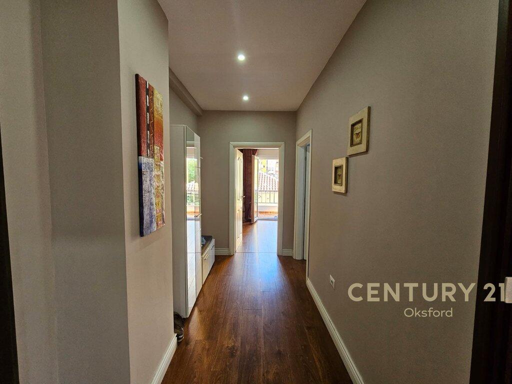 SHESIM APARTAMENT 2+1 PLUS VERANDE NE YZBERISHT! 185,000 €