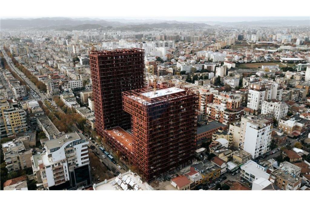 UNITÀ COMMERCIALE IN AFFITTO - TIRANA GARDEN BUILDING !