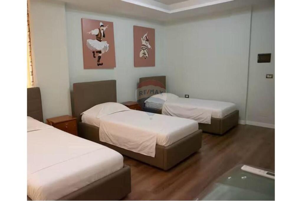 Jepet apartamnet 2+1 me qira, Vila Gold!