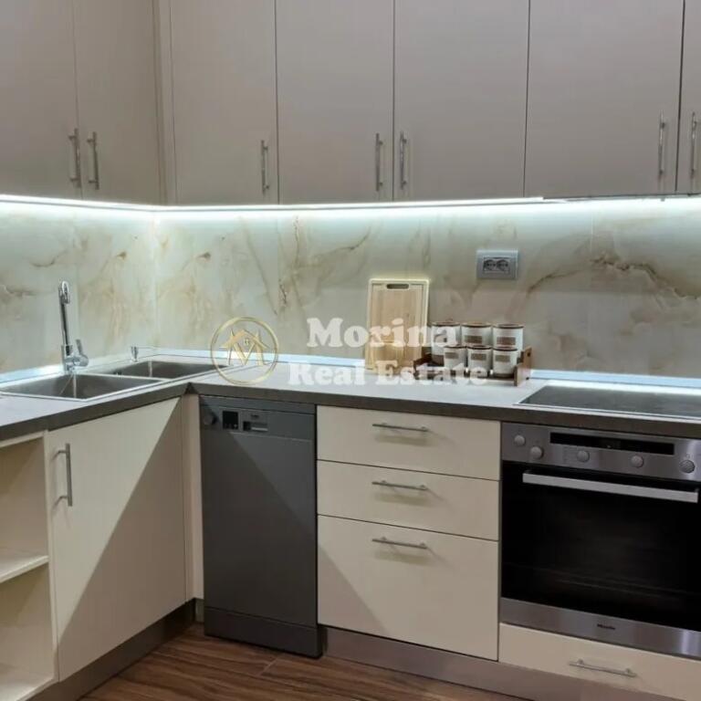 Qera, Apartament 2+1, Kristal Center, 900 Euro