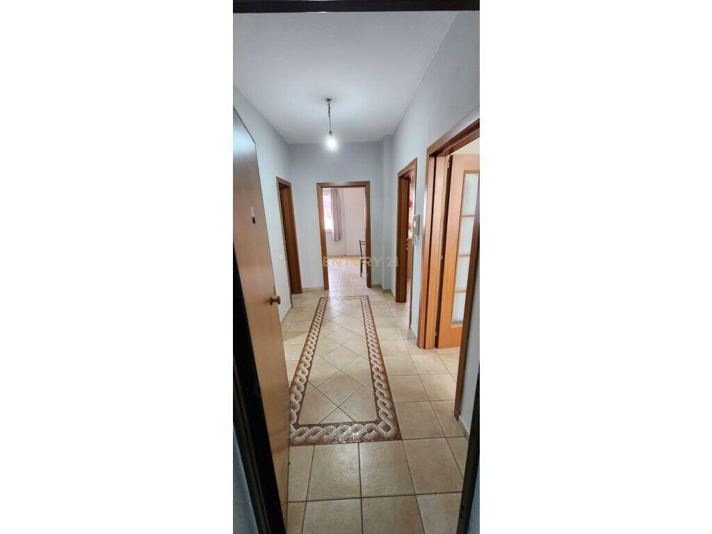 Apartament 2+1+2 Për Shitje në Rruga Fortuzi, Tiranë - 225,000€ | 116 m² 230,000 €