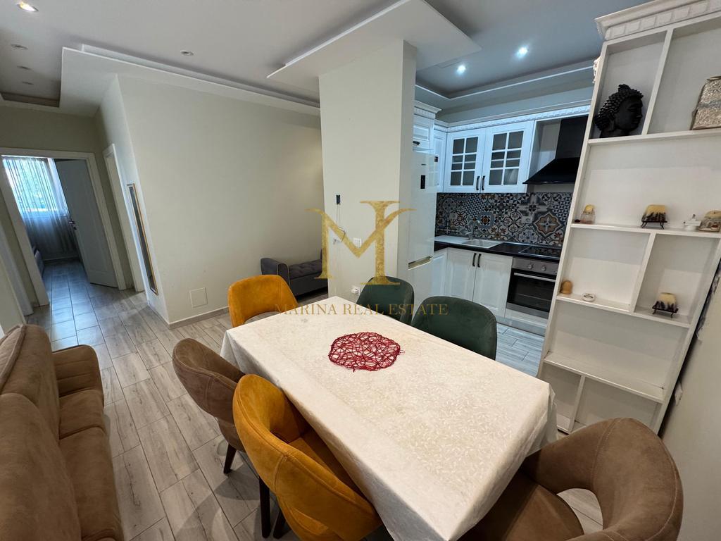 APARTAMENT 2+1 PAMJE DETI PLAZH DERI ME 1 QERSHOR