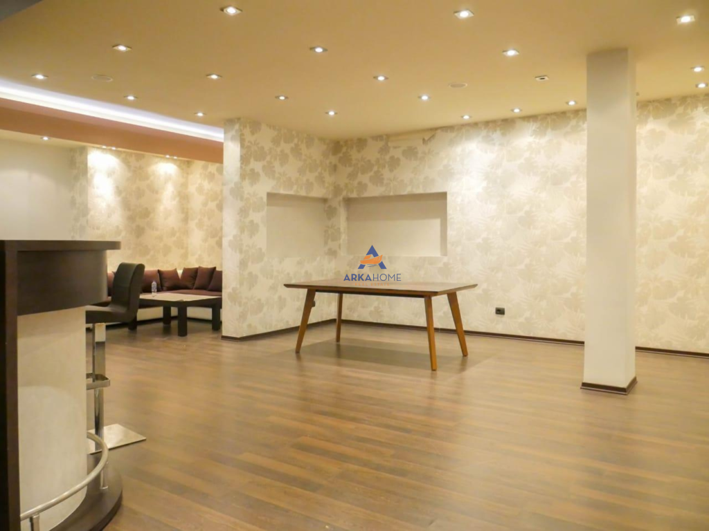 2-STORY BUILDING FOR RENT 1000M2 “SAUK” 2000 EURO.