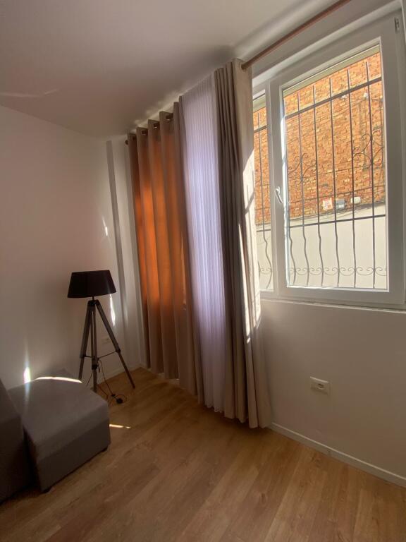 Jepet Apartament me qera
