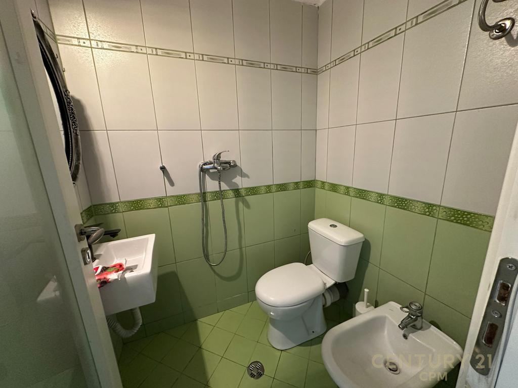Jepet me qira apartament 2+1+2 Rrugës së Kosovareve