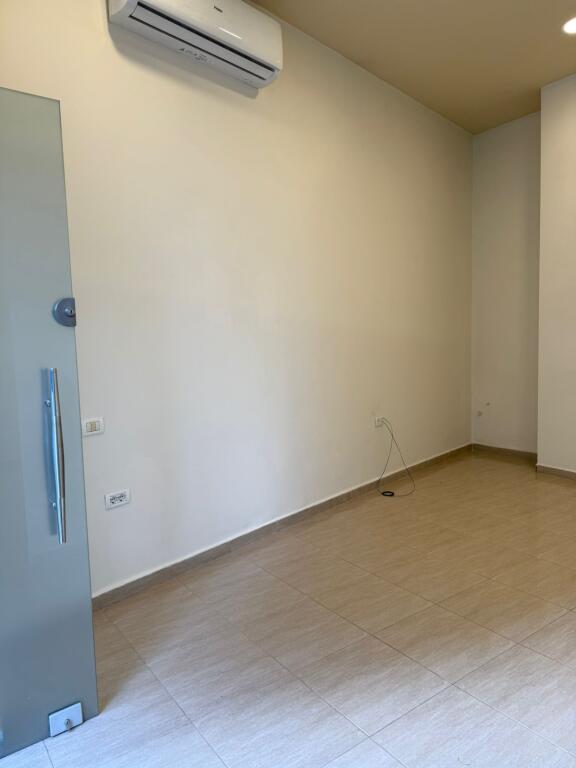 🏢 Office for RENT 46m2 – Former Exhibition (Eida Fuel Station)