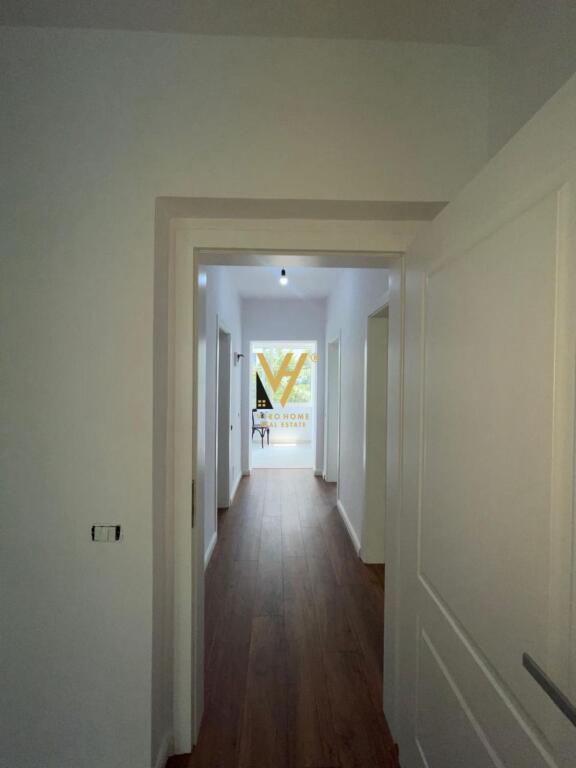 SHITET APARTAMENT 2+1 TE ISH PARKU 150.000 EURO