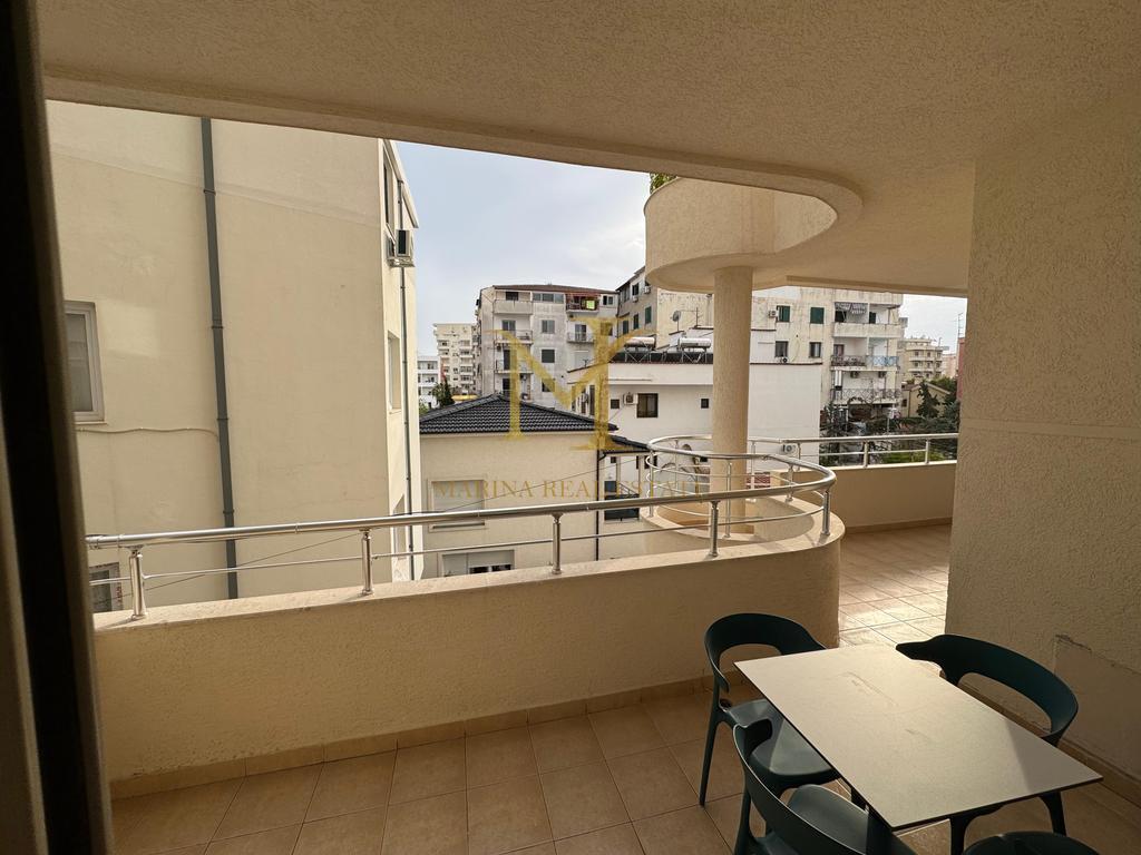 APARTAMENT 1+1. PPRANE GEGA OIL PLAZH DURRES