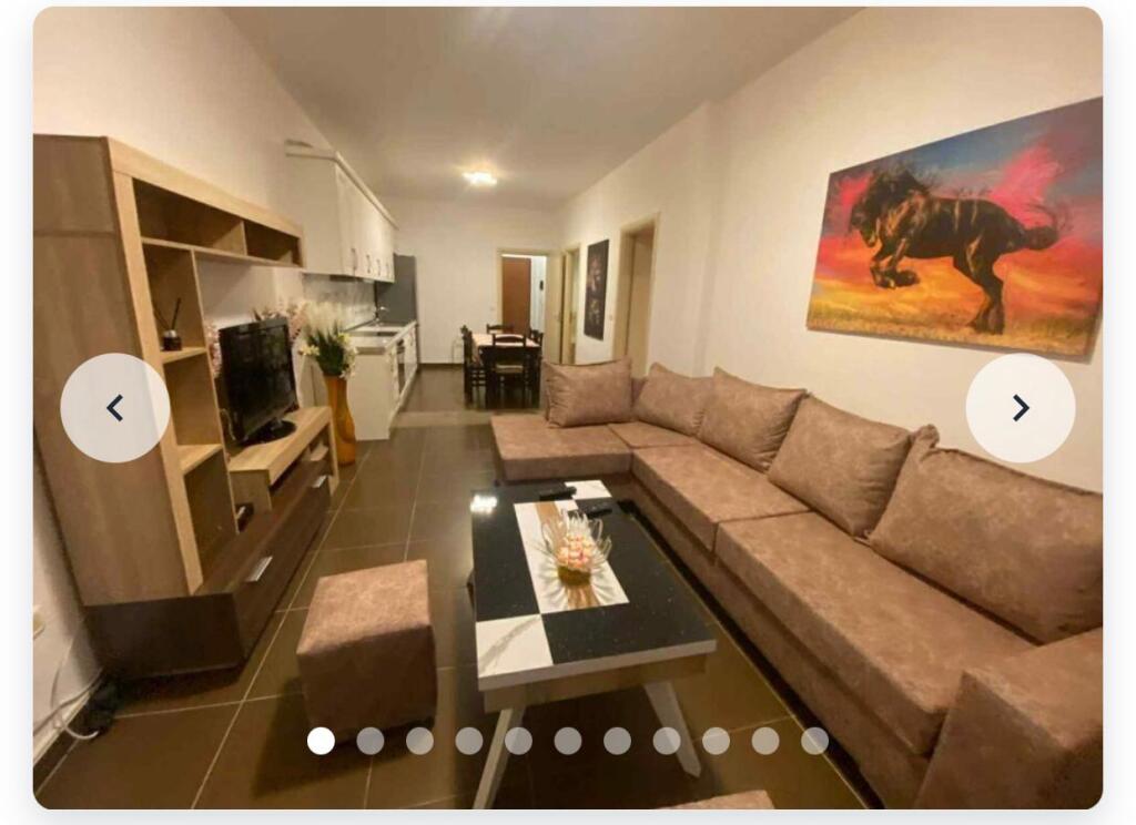 Jepet apartament 2+1+1 ballkon Rr peti liqeni i thate