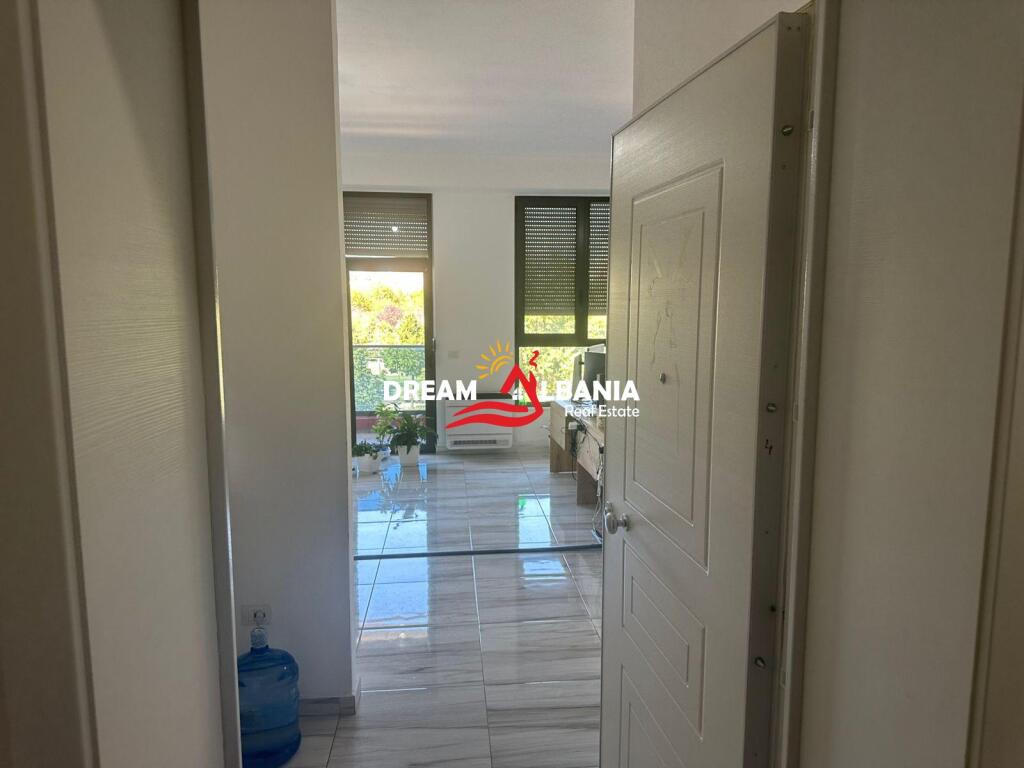 Ambjent 2+1 bosh per qera prane Fushes Sportit ne Ali Dem, Tirane (ID 42611351)