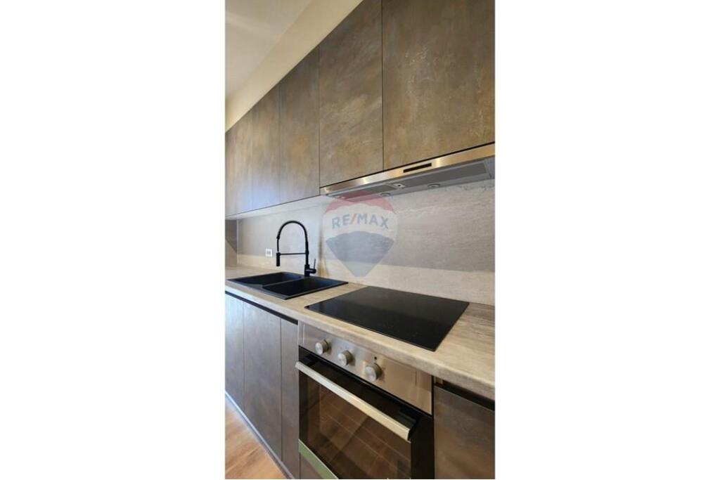 APARTAMENT 2+1+P ME QIRA TE KOMPLEKSI DELIJORGJI!