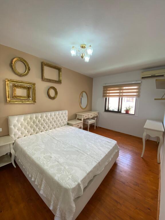 APARTAMENT 2+1+2 ME QIRA - RRUGA E KOSOVAREVE