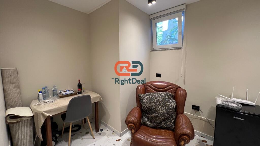 Tek Rruga Fortuzi, Shiten 2 Garsoniere Ideale Per Airbnb!!