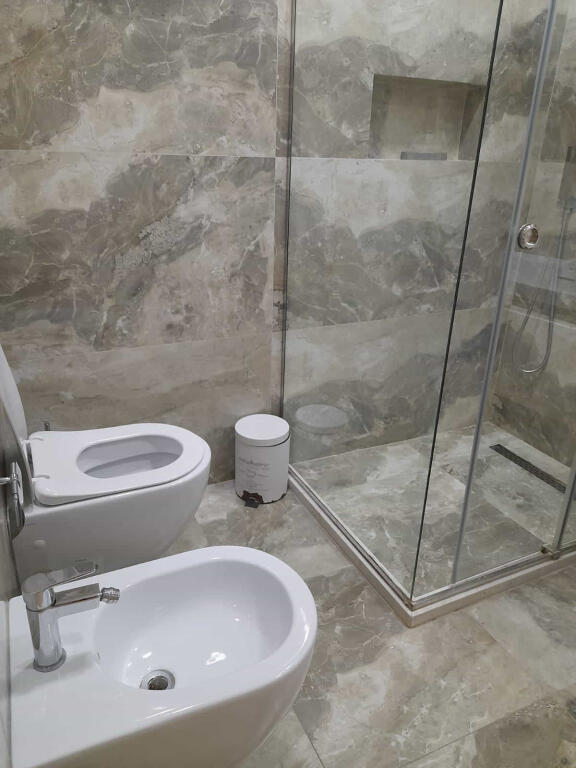 Apartament Me Qera 2+1 Ne Fresk ( ID B2201494) Tirane