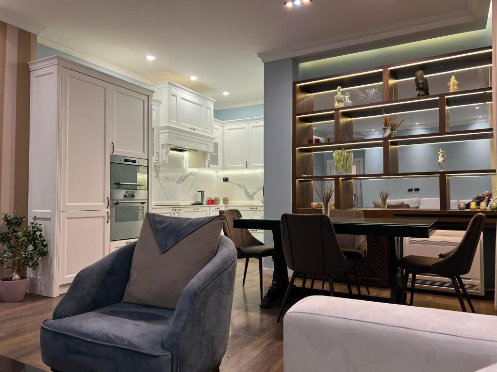 🏙️ Apartment 2+1 for Rent – Near the Center of Tirana